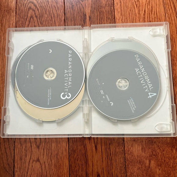 Paranormal Activity Ultimate Collection DVD Set - Picture 4 of 5